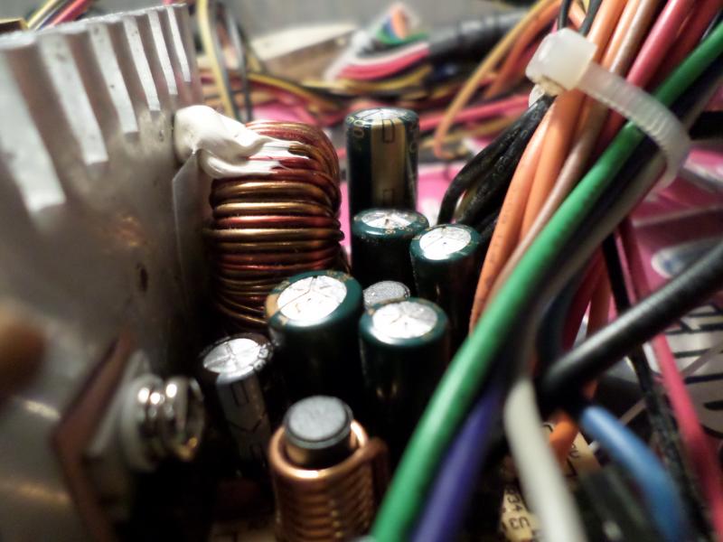 Thermaltake XP 550 NP ШИМ UC3843B супервизор HY-510N | ROM.by